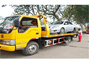 郊区附近24小时汽车拖车服务热线