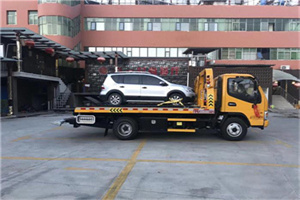 郊区汽车紧急补胎换胎救援